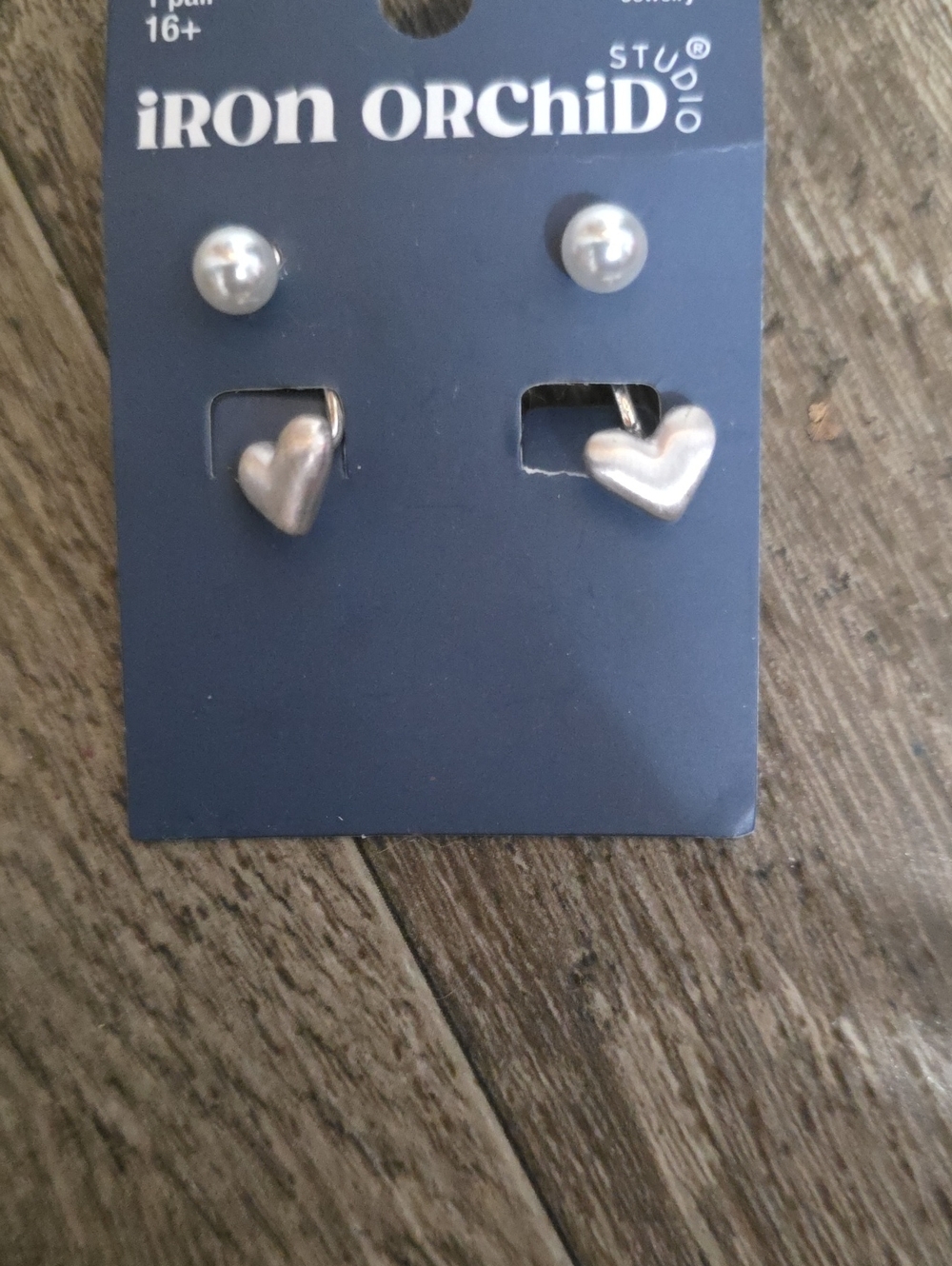 IRO Silver Pearl and Heart Stud Earrings